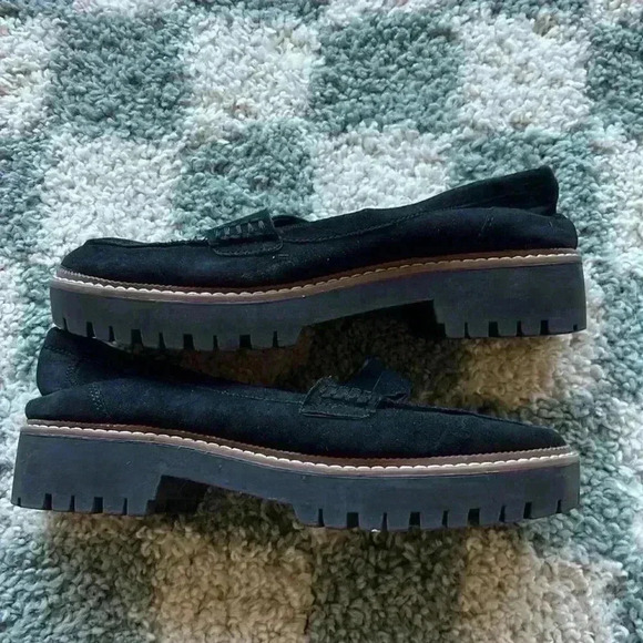 Platform Penny Loafers! Size 9M! - Picture 3 of 3